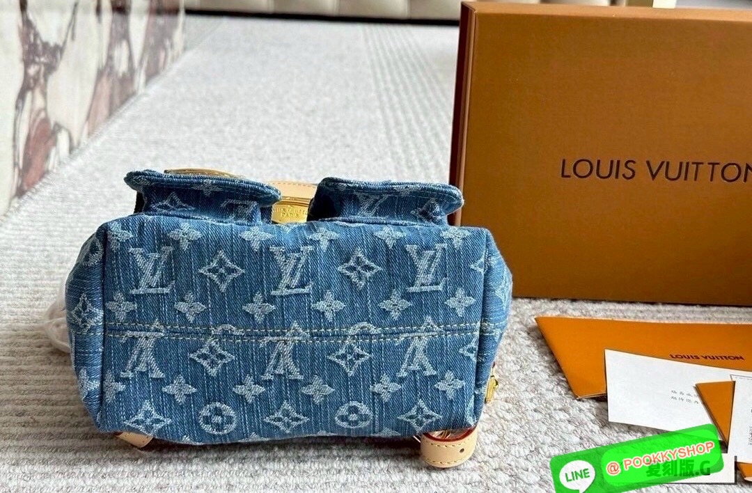 พร้อมส่ง | LV Venice backpack iconic Monogram Denim Washed กระเป๋าดีไซน์เป้สะพายหลัง ใบเล็กน่ารักน่าใช้ งานเดนิมสุดไอคอนิก อีกหนึ่งรุ่น Best seller ที่ต้องมี!! พร้อมสีมาใหม่ที่พลาดไม่ได้!! ขนาดเหมาะกำลังดีกับสาวๆ ที่ไม่ชอบแบกของหนักมาก สวยหรู ภายในโล่งกว้