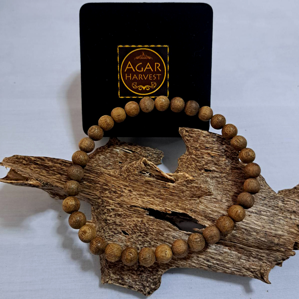สร้อยข้อมือ ลูกปัด ลูกประคำ มาลา จากแก่นไม้หอมกฤษณา ในกล่องกำมะหยี่ (33เม็ด 10มิล) สวยหรู Agarwood Beads Bracelet with Box (33 Beads) 10mm / Mala, Rosary 1 Unit