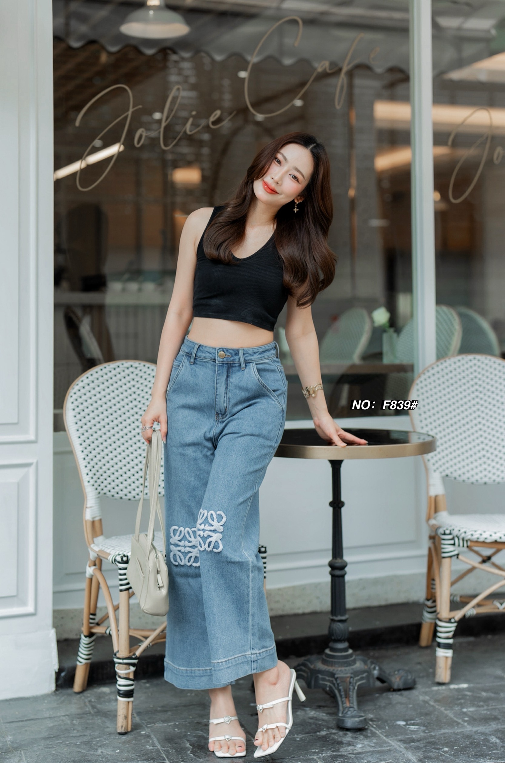 กางเกงแฟชั่น No. RGF839# -กางเกงยีนส์ขา9ส่วน ทรงมาใหม่คะ ทรงนี้ปีนี้มาแรงมากค่ะ ปลายขาเย็บ