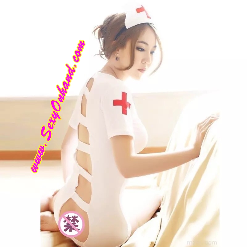 ชุดคอสเพลย์ พยาบาล แสนสวย ชุดเดรสสั้น เนื้อผ้ายืด คอวีเว้าลึก ด้านหลังแต่งเว้า โชว์ความเซ็กซี่ บาดใจสุดๆค่า +G-string +คาดผมพยาบาล +ถุงน่องตาข่ายเขุ้าชุดคะนางพยาบาล สีขาว