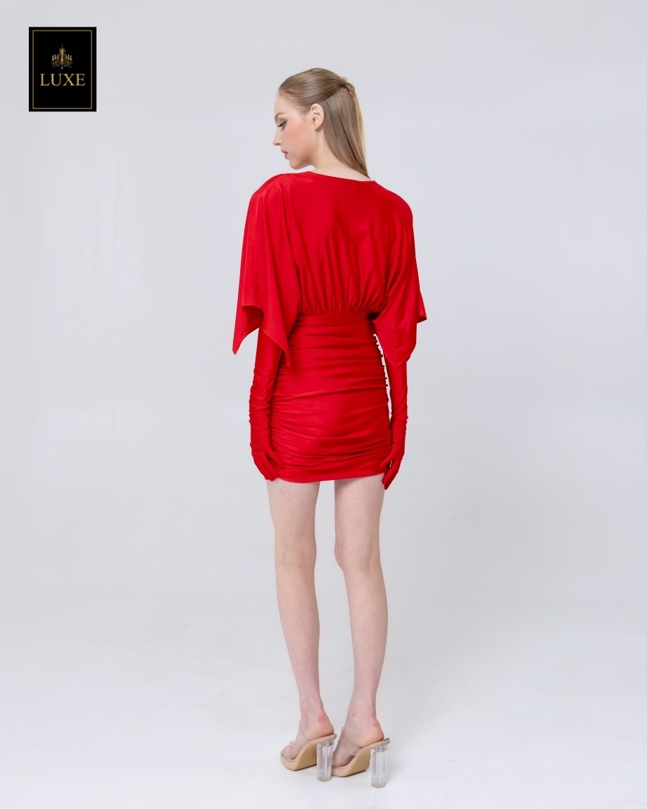 เดรสแฟชั่น เดรสกระโปรงเข้ารูป เสื้อคอวีแขนในตัว มาพร้อมถุงมือยาว