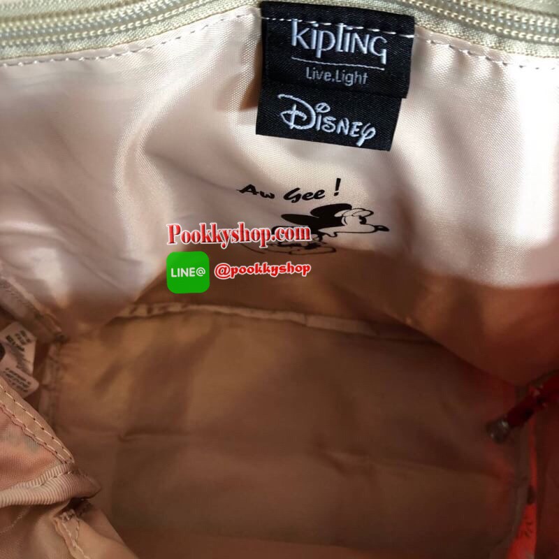 Kipling City Pack seoul go Medium Backpack Kipling Mickey Mouse collection มาพร้อมดีไซน์ทันสมัย สนุกสนาน ใช้งานได้อย่างคล่องตัว ด้วยสีและลายสุดคลาสสิก โดดเด่นด้วยพื้นที่ภายในและช่องต่างๆ ที่ให้คุณจัดเก็บของสำคัญได้ครบถ้วน