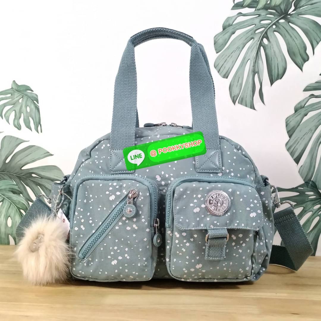 Kipling Women’s Defea Top-Handle Bag (ผ้าหนา) กระเป๋าถือหรือสะพายจาก Kipling วัสดุทำจาก Nylon + Polyester