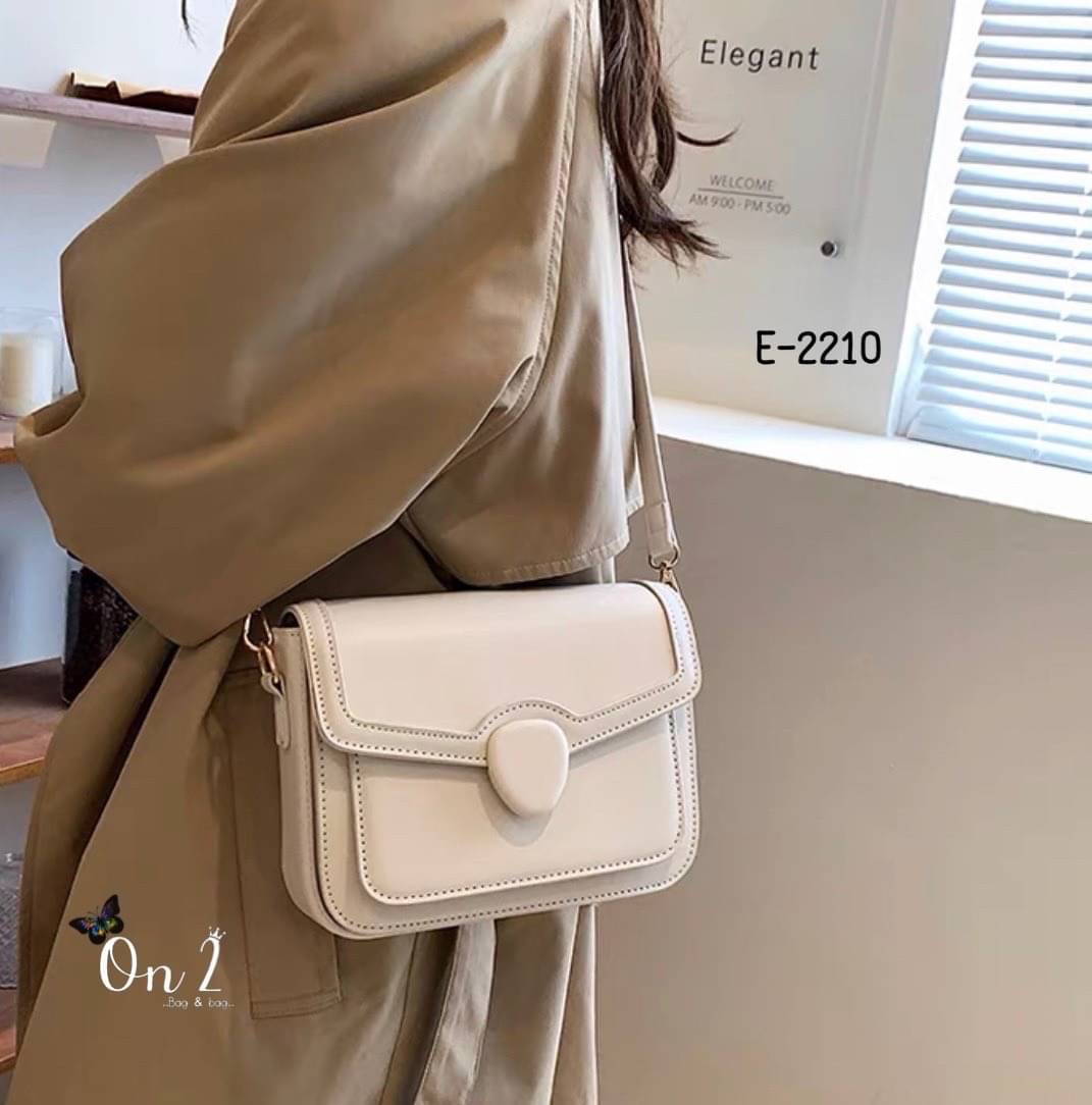 พร้อมส่งค้า แนะนำให้ลอง สะพายมาละมุนมากๆ เป็นใบโปรดที่เเมชได้ทุกลุค รับรองเป็นใบเก่งอีกใบ ทีได้ใช้บ่อยแน่นอน