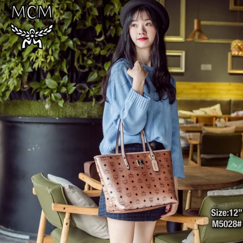 กระเป๋าสะพาย MCM งานพรีเมี่ยม ปั้มครบ พร้อมถุงผ้า