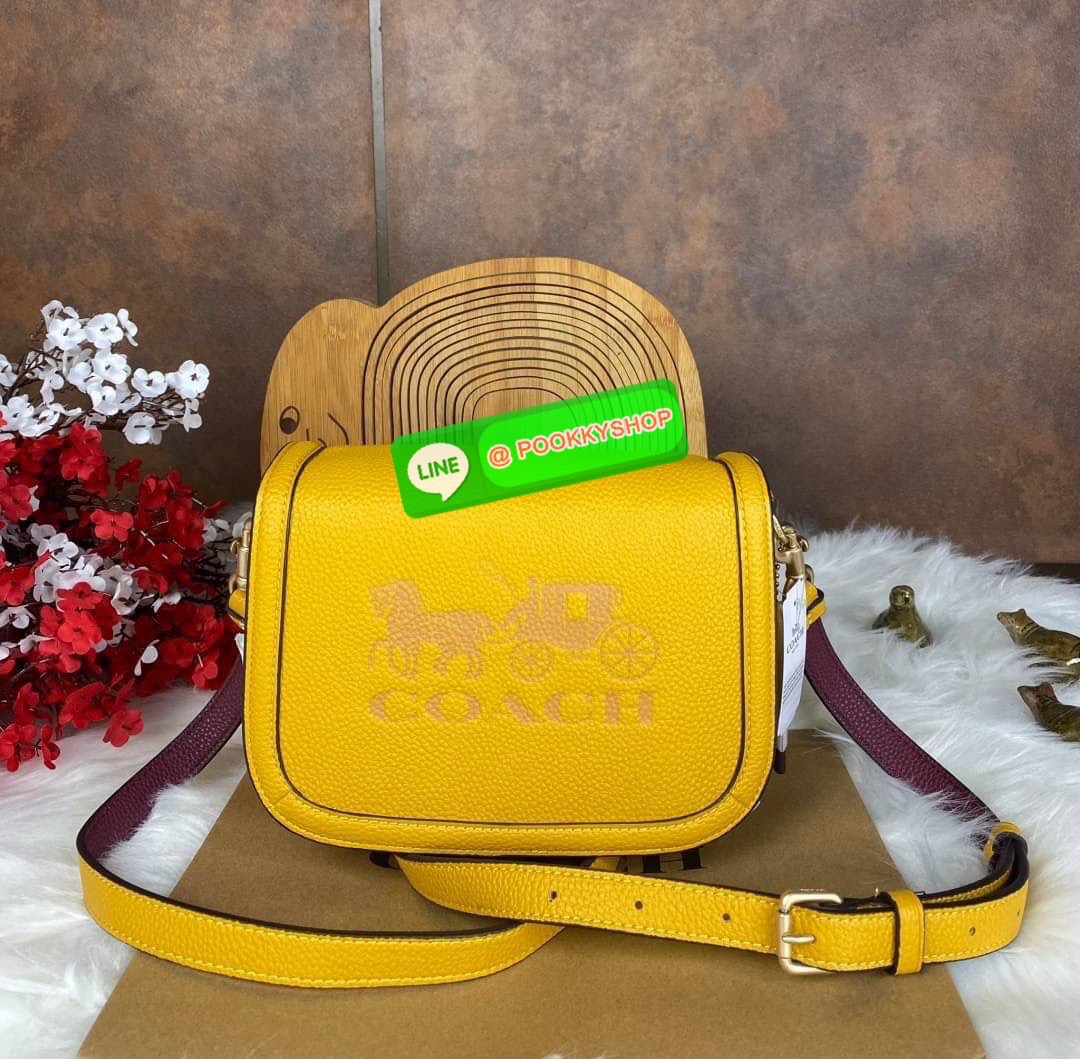 CoachSADDLE BAG WITH HORSE AND CARRIAGE (COACH C4058) หนังกรวดละเอียดภายในกระเป๋ามัลติฟังก์ชั่น กระดุมแม่เหล็ก ซับในผ้านอกกระเป๋าเปิด สายสะพายถอดได้ สายสะพายยาว 22" สำหรับสะพายไหล่หรือ crossbody
