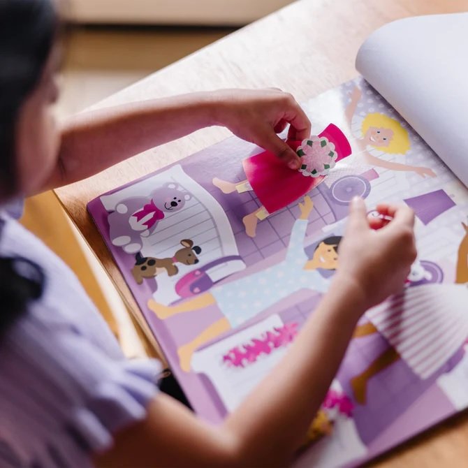 Melissa & Doug Reusable Sticker Pad สติกเกอร์รียูสซาเบิลสารพัดแบบพร้อมฉากหลัง