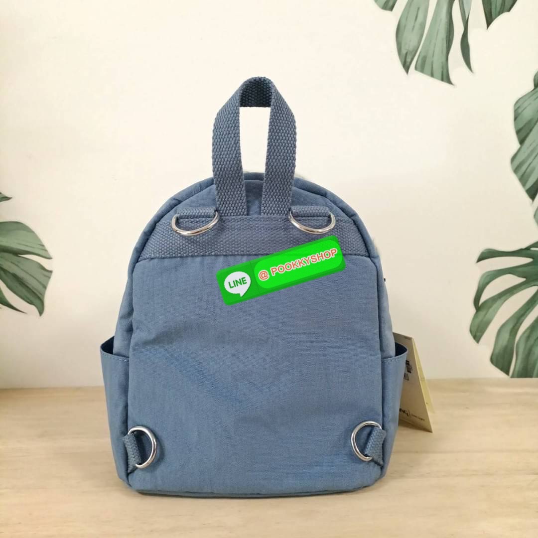 KIPLING Basic Mini Backpack กระเป๋าเป้ใบเล็กกระทัดรัด ขนาดมินิ วัสดุ Nylon + ซับใน Polyester มีหูหิ้ว สามารถสะพายข้าง หรือ สะพายหลังได้ -ช่องซิปหน้า -ด้านข้างมีช่องของเล็กน้อย หรือ ใส่ขวดน้ำใบเล็กทั้ง 2 ด้าน -ซิปหลัก โล่งกว้าง มีสายคล้องพวงกุญแจ พร้อมช่อง