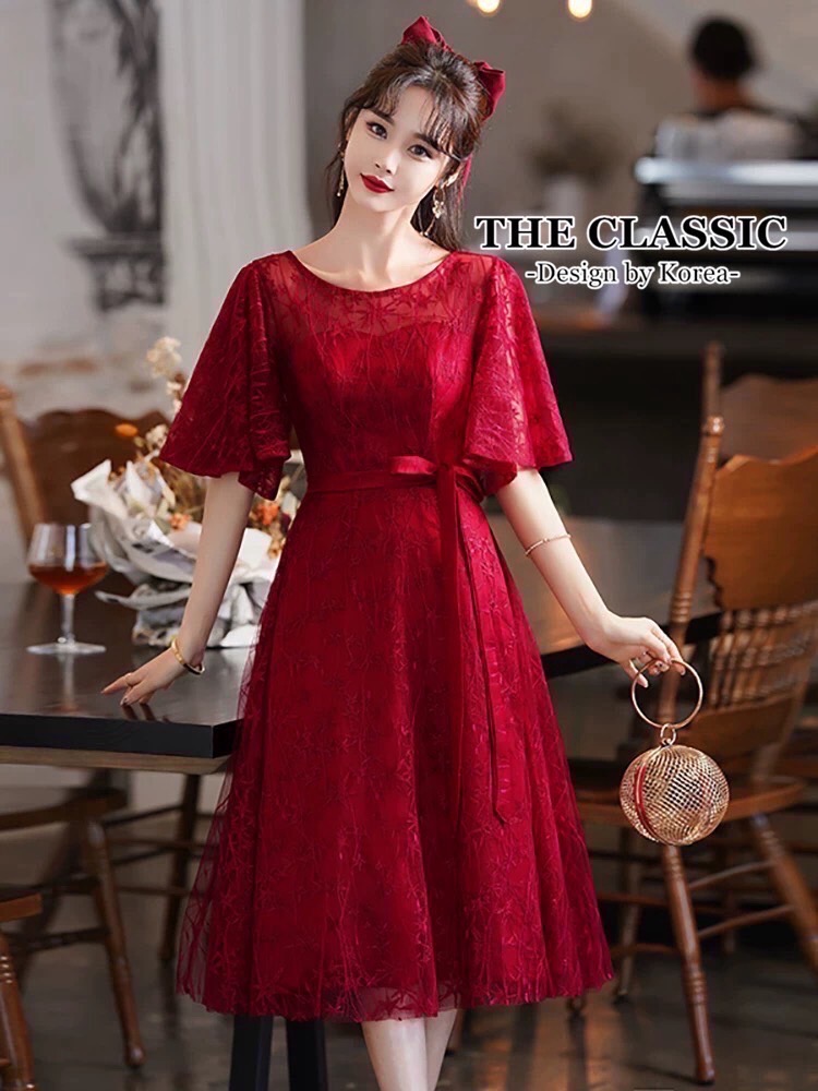 เดรสแฟชั่น เดรสแขนระบาย โบว์ผูกเอว ใช้ผ้าเนื้อดีหลายเนื้อผ้า หลายชั้น