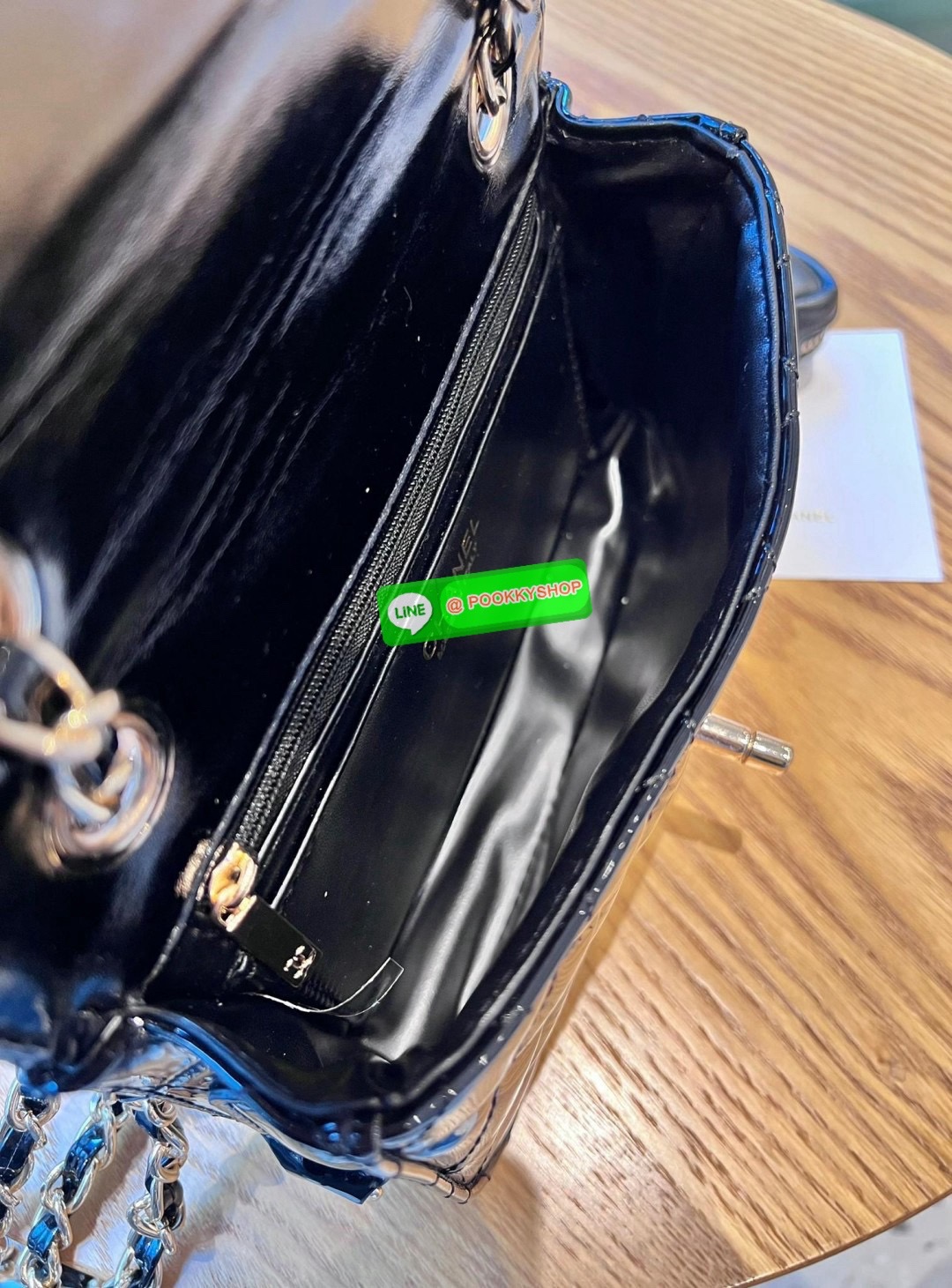 NEW ARRIVAL! สุดหรู สุดคลาสสิค ยอมใจใก้กับความสวยของน้องงค่าา ✈️สะพายต่างประเทศไปชิลๆเลยค่าา CHANEL VIP MAKE UP WITH BAG STARS