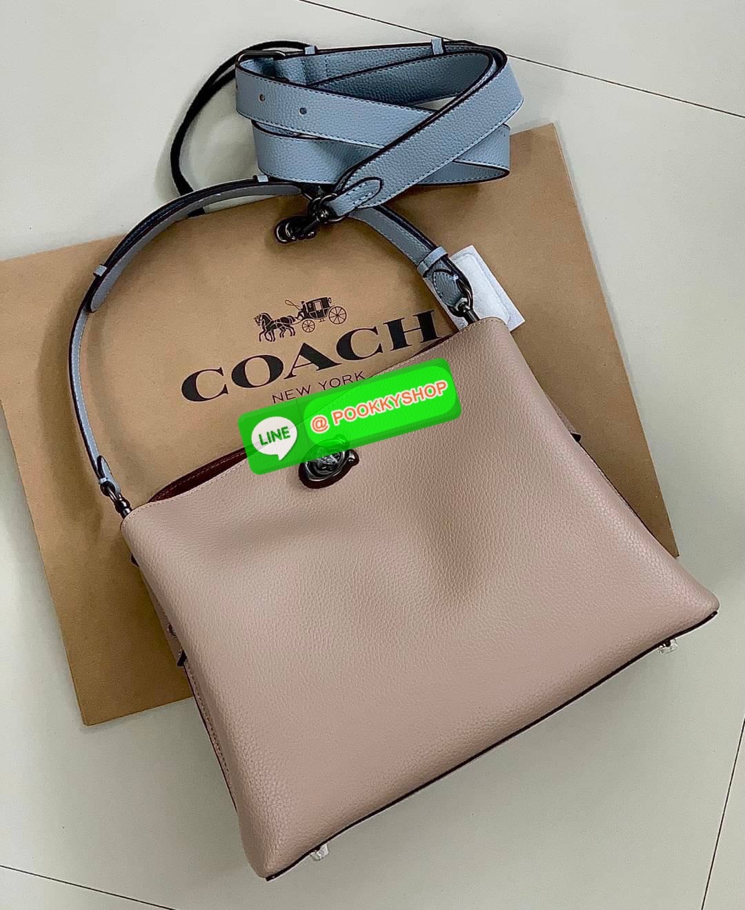 COACH WILLOW SHOULDER BAG ((C2745//C2590//C2621)) พร้อมส่ง ไม่ให้หลงรักยังไงไหว 🔺กระเป๋าหิ้ว//คล้องไหล่//สะพายข้าง สุดคุ้ม! หนังแท้ชั้นดีที่สุด ได้ไปหลงรักแน่นอนค่ะ หนังสวยมากๆ 🔺ตัวกระเป๋าแบ่งเป็นสองช่องหลัก ด้านนึงเป็นแบบหมุนล็อค//อีกด้าน
