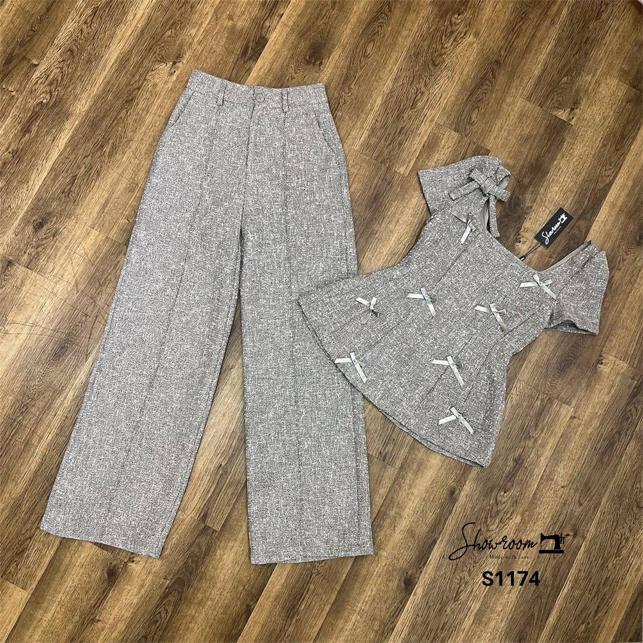 ชุดเซทแฟชั่น เซ็ตเสื้อแขนสั้น คอเหลี่ยม แต่งโบว์ มาพร้อมกางเกงขายาวทรงสวยเข้าเซ็ต