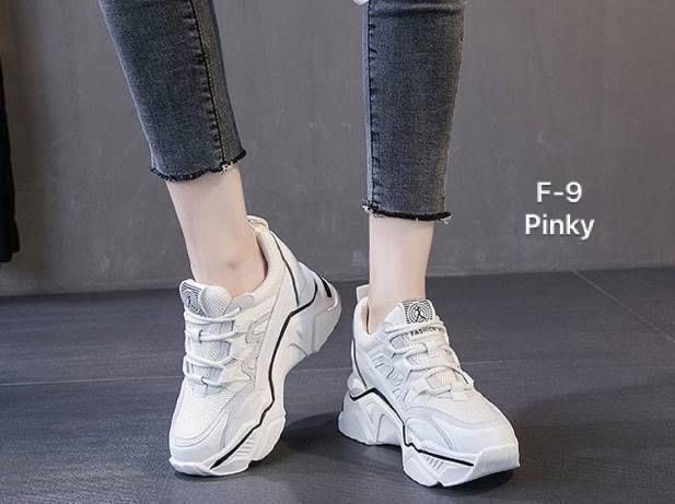 พร้อมส่ง F-9 รีพีทรอบ 2 ผ้าใบแฟชั่นเสริมส้น F-9 งานสวย ดูเริ่ดสุด ใส่แล้วขาเรียว เสริมความสูงให้สาวๆ ได้ดูดี ผลิตจาก pu ราคาดีมีที่นี่