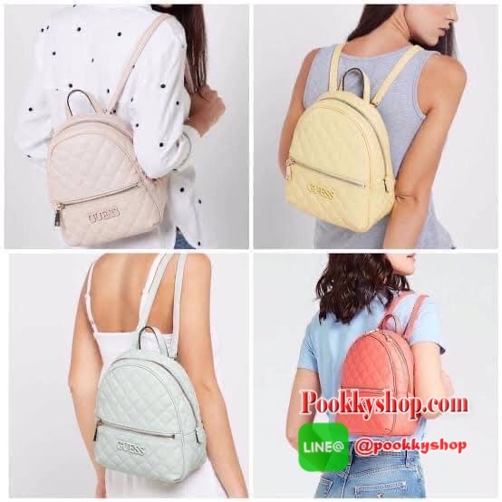 GUESS ELLIANA MINI BACKPACK BAG กระเป๋าสะพายเป้ วัสดุ Saffiano PU คุณภาพดี นิ่ม น้ำหนักเบา ด้านหน้าประดับด้วยโลโก้แบรนด์สวยโดดเด่น มีช่องสำหรับใส่ของด้านหน้า1ช่องใช้งาน ช่องหลักเปิดปิดกระเป๋าด้วยซิปสะดวกใช้ ด้านในโล่งกว้างมีช่องซิปและช่องเล็กสำหรับใส่ของ