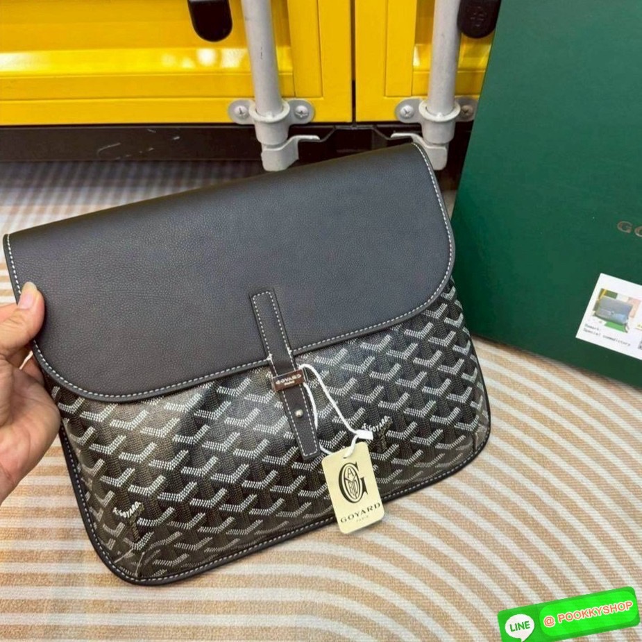 🕊️ พร้อมส่ง | Goyard Coursier Messenger bag กระเป๋าแมสเซ็นเจอร์ดีไซน์ใหม่ กะทัดรัดใช้งานได้อย่างคล่องตัว เหมาะมากสำหรับสายสปอร์ต ที่สุดของความหรูตอบโจทย์การใช้งาน ใบจริงสวยงามตามรูปค่ะ