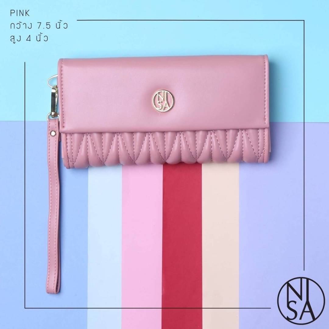 NISA Style My Authentic Brand ยืนหนึ่ง !! ~ พร้อมส่ง กระเป๋าสตางค์ NISA ทรงสวยดีไซน์เก๋ งานหนังนิ่มสุดๆ โลโก้และอะไหล่เป๊ะทุกจุด สีสดใสน่าใช้ ขนาดกระทัดรัด มาพร้อมสายคล้องแขน 1 เส้น มีช่องใส่ธนบัตร เหรียญ การ์ดและใส่มือถือได้ น้ำหนักเบา เหมาะใช้ได้ทุกโอกา