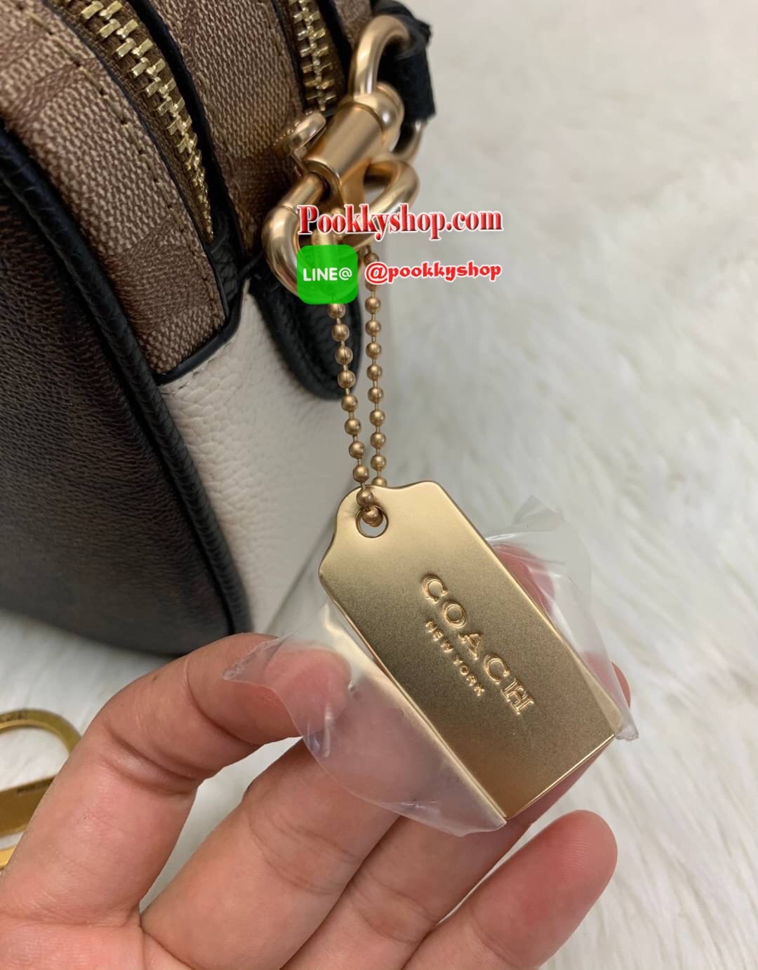 New arrival ! COACH JES CROSSBODY IN BLOCKED SIGNATURE CANVAS ((1767)) 🌈สินค้าออกใหม่ ใบจริงสวยหรูมากๆค่ะ! กระเป๋าสะพายครอสบอดี้ร์หรือสะพายข้างได้ หนังแท้อย่างดีค่ะ