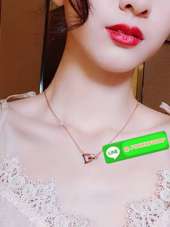 ✴️พร้อมส่งความสวย! ไอเท็มหายาก! ห้ามพลาดค่ะ!✴️ “DIOR” D LUNE NECKLACE VIP GIFT WITH PURCHASE ORIGINAL PACKAGE (GWP) ของกำนัลสุดเลอค่าจากการแลกคะแนนสะสมสำหรับ DIOR VIP Membership! หายากชวนสะสมดีไซน์เรียบหรูคลาสสิคไอเท็มแบบนี้นานๆจะหลุดมาให้ช้
