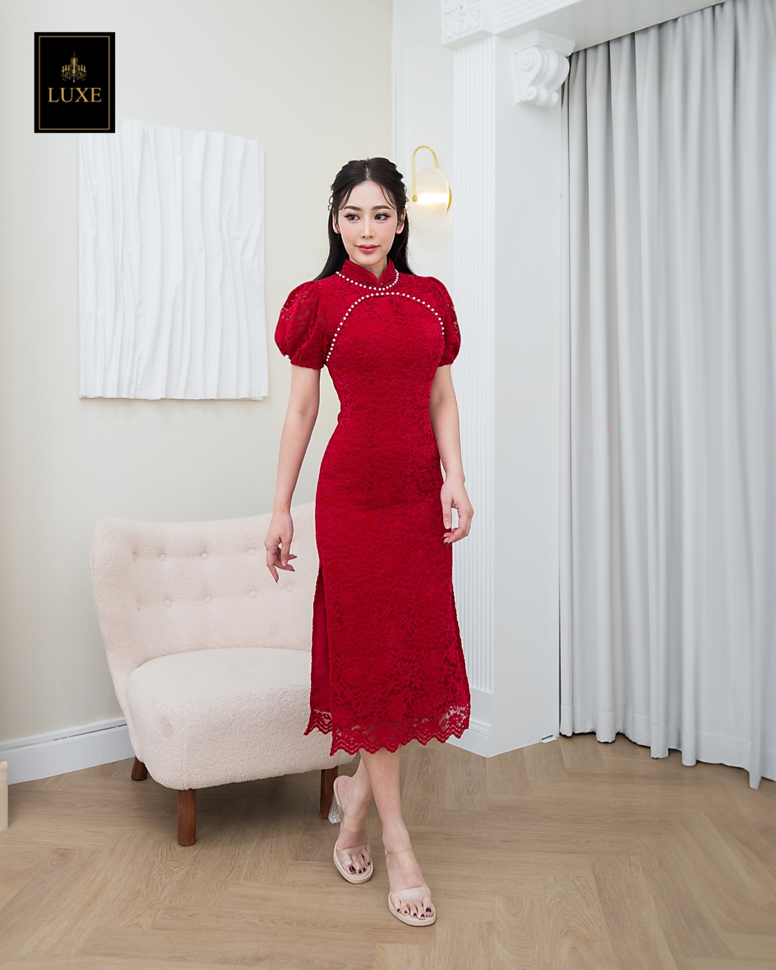 เดรสแฟชั่น เดรสกี่เพ้าแขนตุ๊กตา แพทเทิร์นสวยเข้ารูป ดีเทลแต่งคอเสื้อด้วยมุก