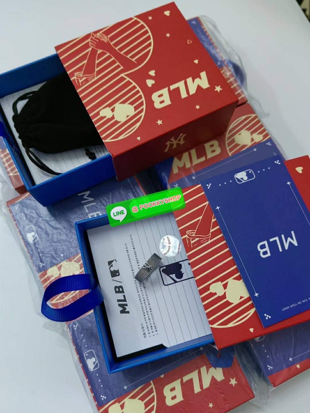 🚚 พร้อมส่ง 🚚 MLB RING NEW YORK YANKEES SILVER MUST-HAVE-ITEM💕 แหวน สีเงิน สวยมากๆ อุปกรณ์ครบเซ็ต ของจริงสวยมาก สวยคุ้มเกินราคา ซื้อใส่เอง หรือ มอบเป็นของขวัญ ของฝาก