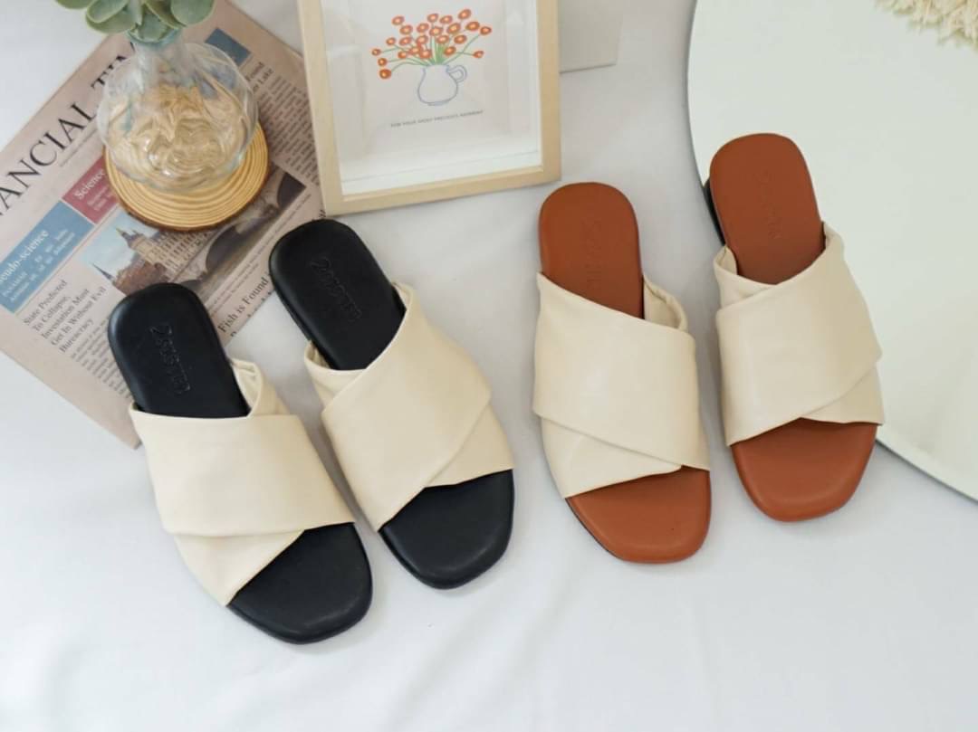 รองเท้าแตะ งานกล่อง คุณภาพดี น้องน่ารัก นุ่ม นิ่ม ที่สุดแล้ว ใส่แล้ว ชิคมาก แมชง่าย ได้ทุกลุคเลยค๊า