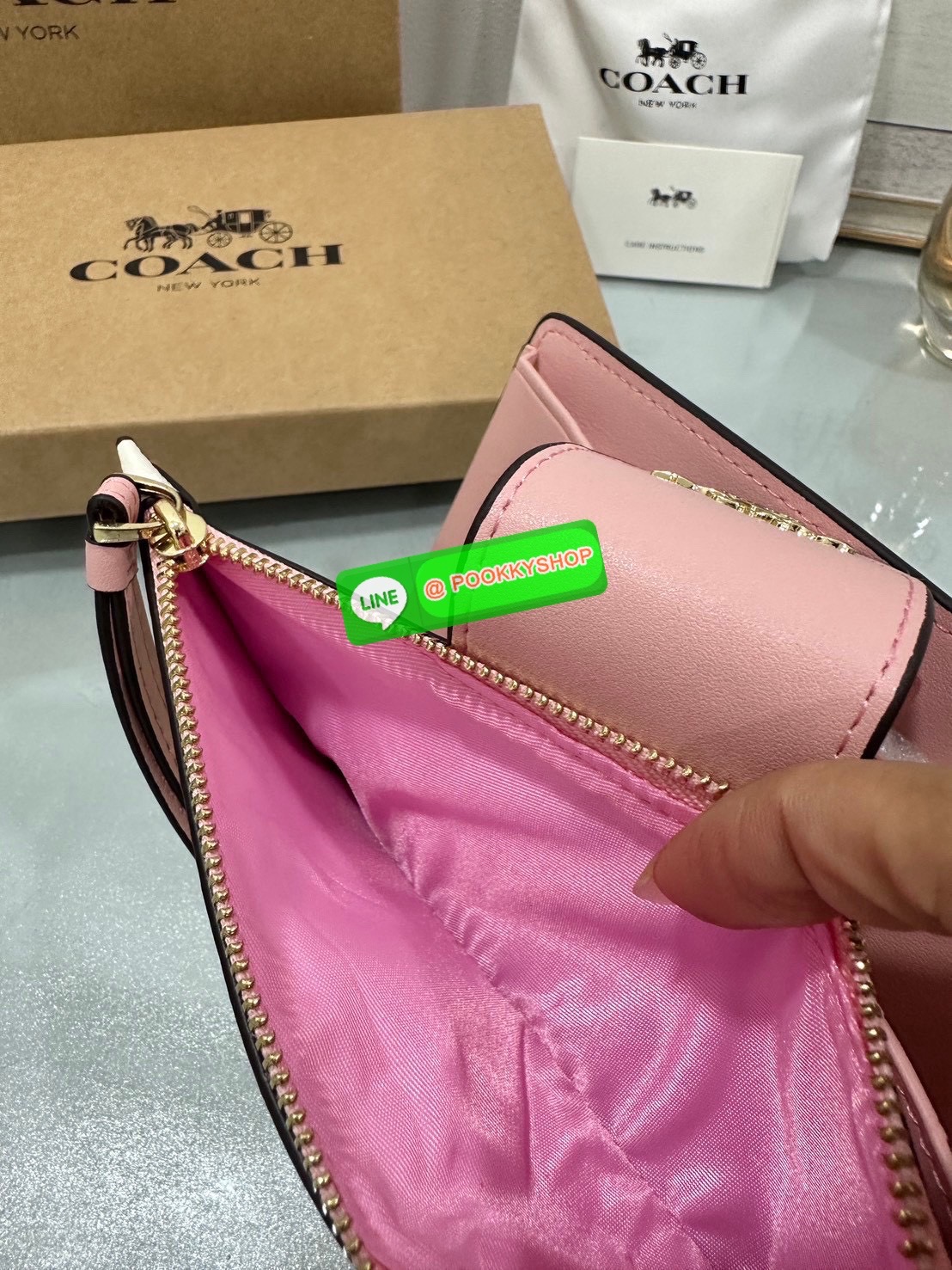 🍀Coach C2874 Tech Phone Wallet In Colorblock Signature 🍀 COLOR: signature canvas