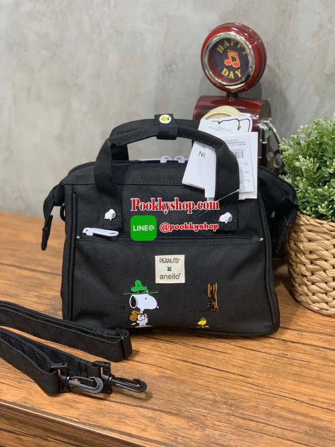 Anello X Peanuts 2 ways Boston regular size(Os-S044) ได้ Collaboration หรือเป็นการร่วมงานกับตัวการ์ตูนสุดคลาสสิคอย่าง Peanuts มานำเสนอโดยเอาคาแลคเตอร์ ในการใช้ชีวิตประจำวัน ที่เหมาะสม มาวางบนตัวกระเป๋า กระเป๋า anello (อเนลโล่) กระเป๋าเป้แบรนด์ของญี่ปุ่น ท