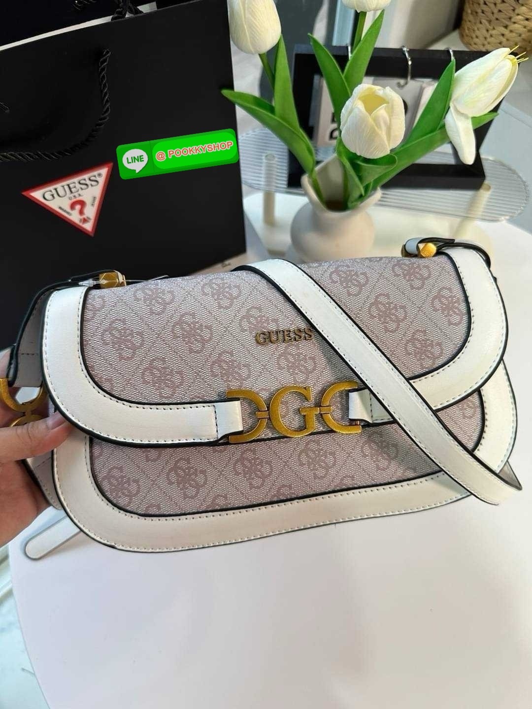 กระเป๋าเกรส Guess สะพายข้าง