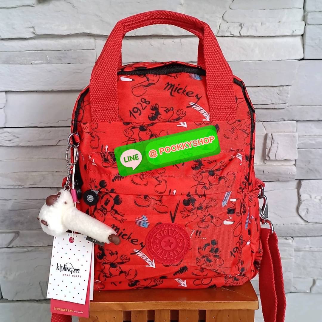 KIPLING 3 WAYS MINI BACKPACK ซับในลายตาราง กระเป๋าสะพาย 3 Ways รุ่นใหม่ วัสดุ Nylon & Polyester 100% หูหิ้วหนังปั๊มชื่อแบรนด์ สายสะพายยาวเลื่อนปรับได้ free size และ สามารถถอดได้ สามารถถือหรือสะพายได้ จะสะพายไหล่ สะพายเฉียง Crossbody หรือจะคล้องสายเป็นเป้ส