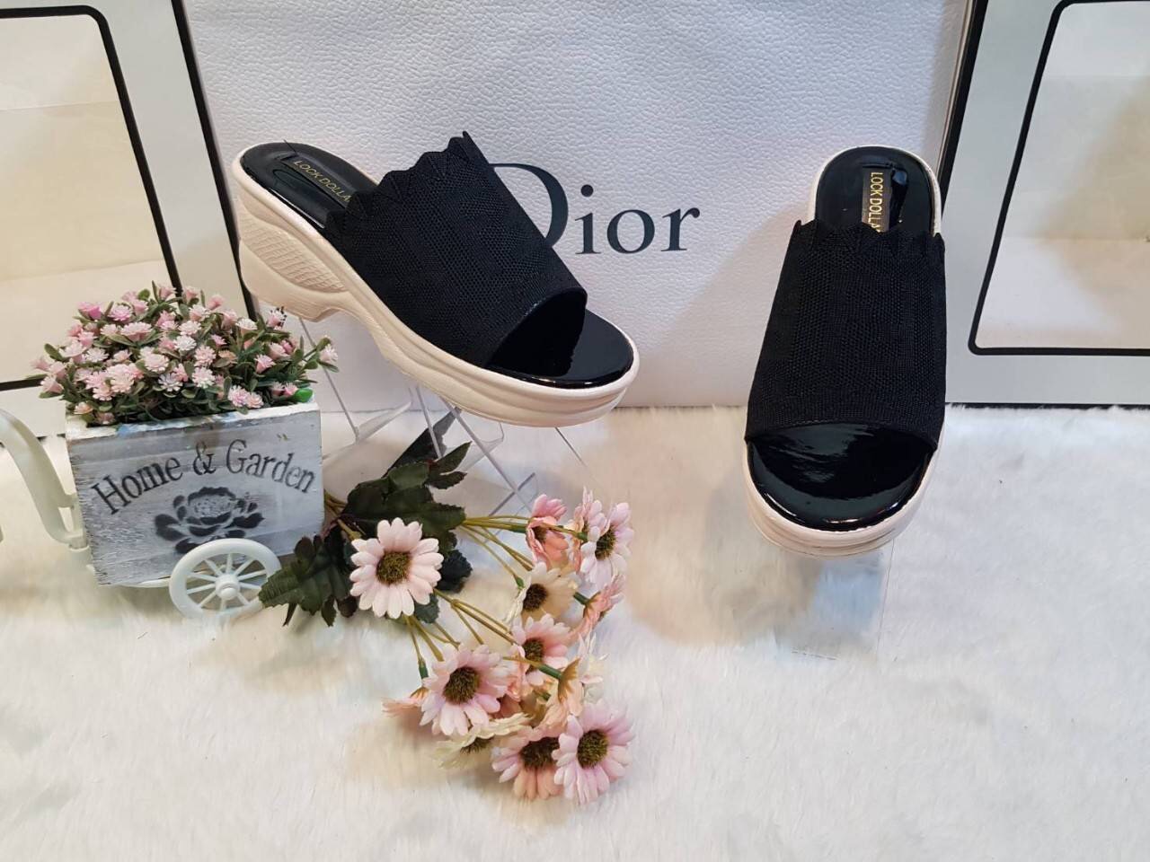 สินค้าขายดีพร้อมส่งค่า รองเท้างานสวยมาแล้วค่า details รองเท้าสวมผ้าไหมพรม เสริมส้นหนา ใส่ง่าย 👡เป็นรองเท้า every day look ของสาวๆได้เลยค่า