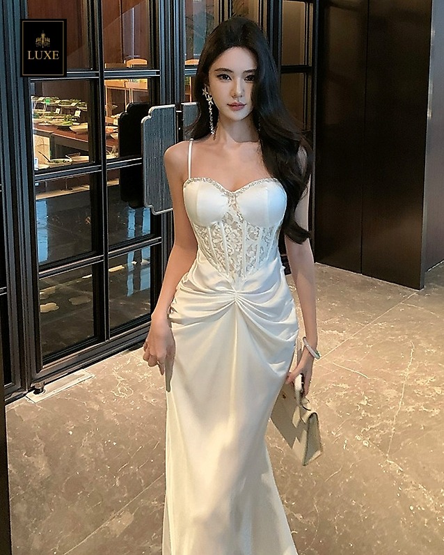 เดรสแฟชั่น แม็กซี่เดรสเสื้อสายเดี่ยว มีโครงสไตล์คอร์เซ็ต กระโปรงจับเดรป