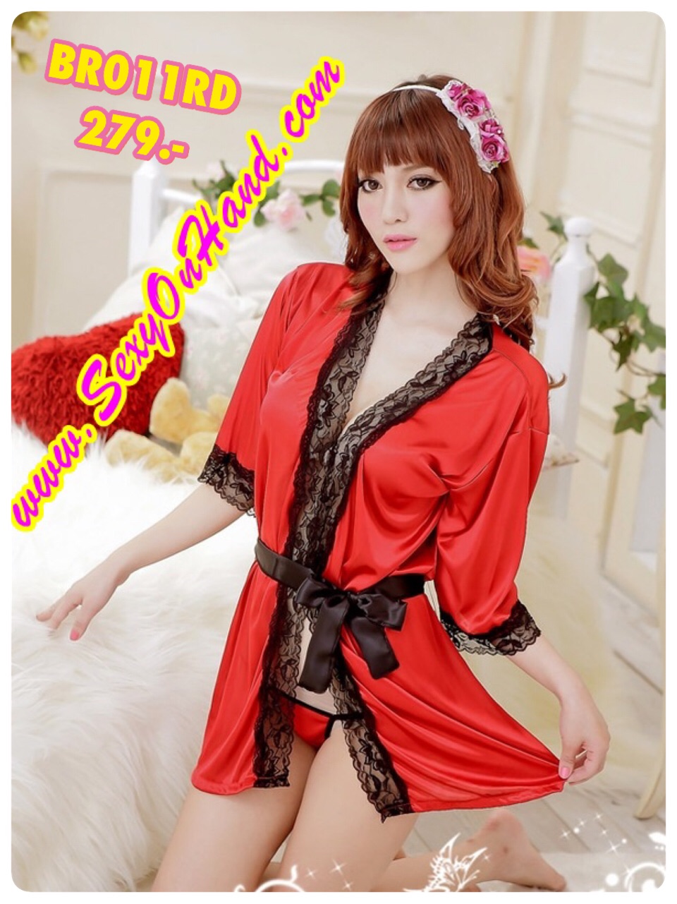 ชุดคลุมเซ็กซี่ ชุดคลุมซีทรู ชุดคลุมซาติน สีแดงสด แต่งขอบชุดและแขนเสื้อ ด้วยลูกไม้ดำ เนื้อผ้าซาตินมีน้ำหนัก ใส่เย็นสบาย ทิ้งตัวคะ + G string เข้าชุด