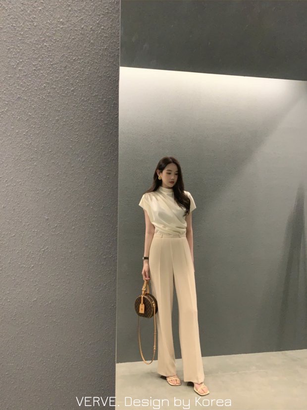 เสื้อแฟชั่น เสื้อแขนสั้นคอปีน ไหล่และเอวจับจีบระบายเฉียงพริ้วสวย