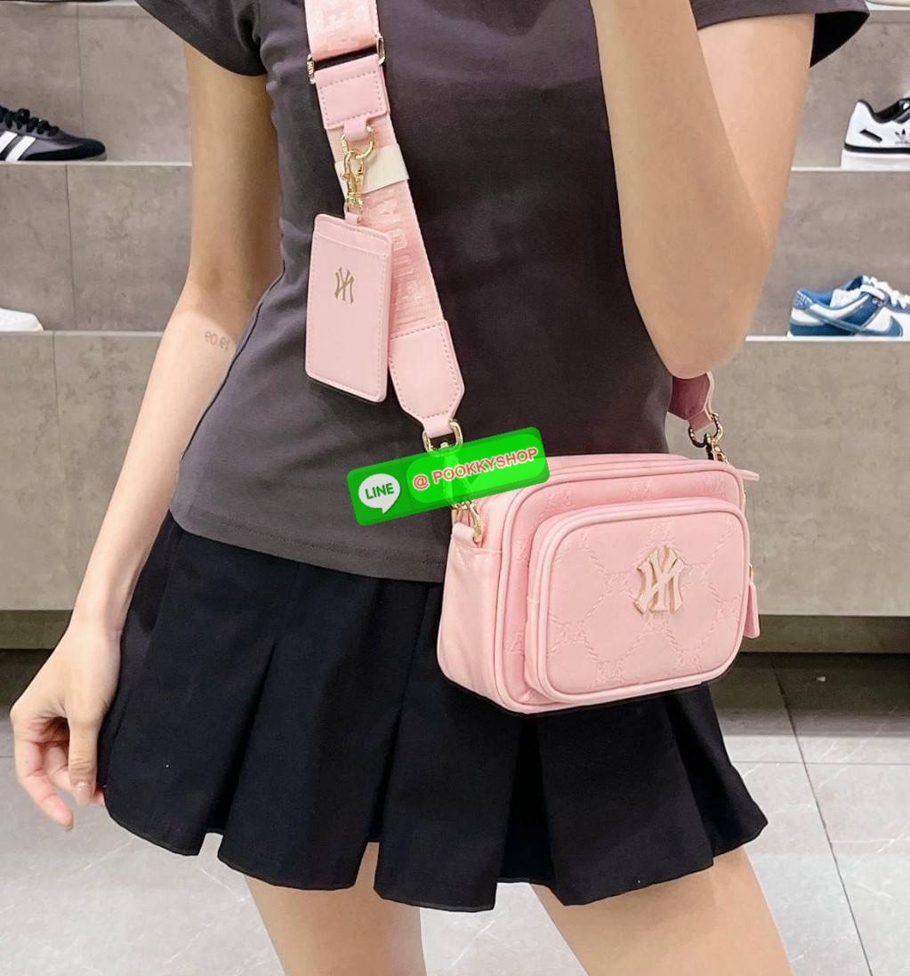 MLB แท้ Outlet กระเป๋าทรงกล่อง มีซิป 2 ช่อง ใส่ของได้เยอะ สายสปอร์ตสุดเก๋ มาพร้อมที่ห้อยบัตร