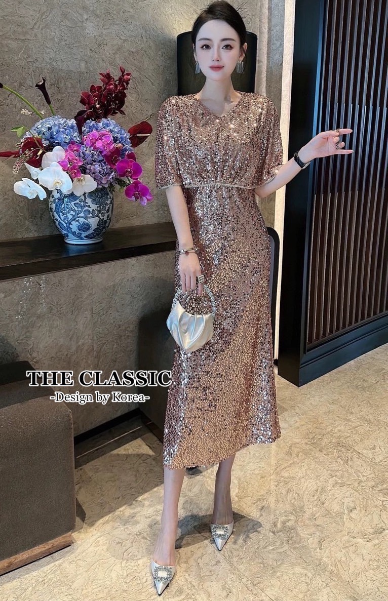 เดรสแฟชั่น เดรสออกงานปักเลื่อม ใช้ผ้าเนื้อดีปักเลื่อมเนื้อผ้ายืดขยาดได้ ปักแน่นมีน้ำหนัก