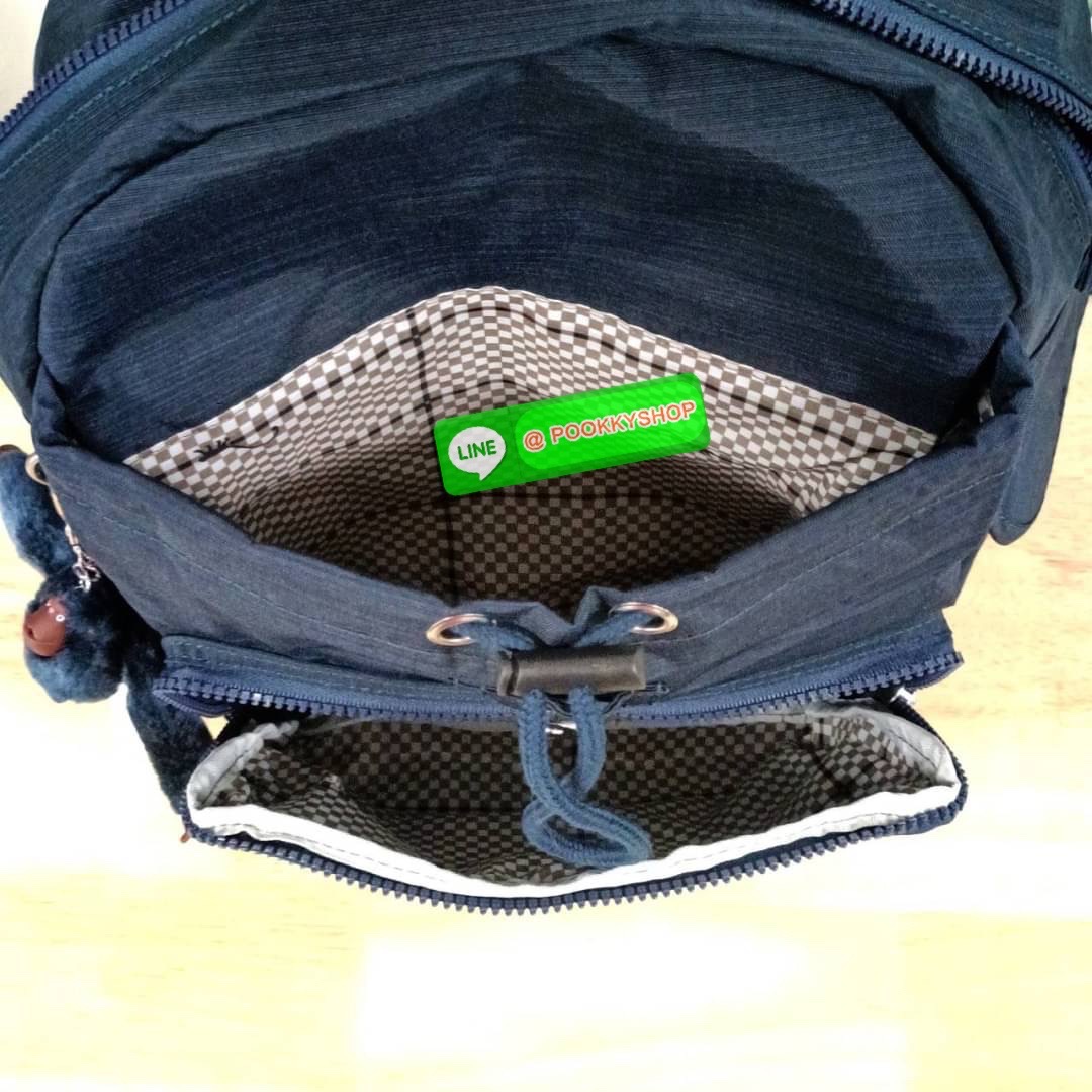 Kipling City Pack Medium Backpack กระเป๋าเป้ Kipling ขนาดกลาง วัสดุ Polyester 100% มีหูหิ้วด้านบน -ด้านหลัง มีซิปหลัง 1ช่องลึก -ด้านข้างมีช่องใส่ของเล็กน้อยทั้ง 2 ด้าน เปิด-ปิด ด้วยกระดุมแม่เหล็ก -ด้านหน้ามีช่องซิปใส่ของแยก 1 ช่อง และ ช่องปรับขนาดด้วยสายล