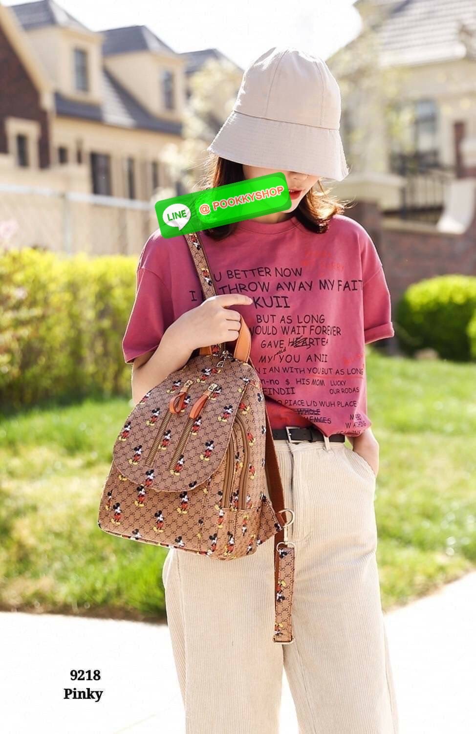 เป้คาดอก 9218 เป้นำเข้าสุดเกร๋ 9218 งานสวยมาก แต่ซิปตรงสาย ใช้งานได้ทั้ง คาดอก และแบบเป้ แบบไหนก็สวยเท่ห์ แถมน่ารัก ลายแบรนด์ดัง สวยเท่ห์แบบนี้ไม่มีได้ไงจ้ะ
