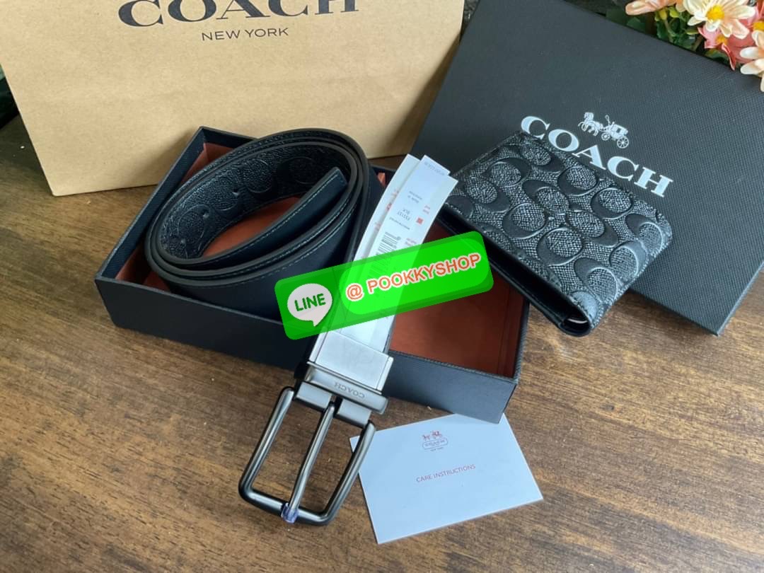 Coach Short Wallet with Belt Set ซื้อ1ได้ถึง 2 💕 Coach Box Set เซตสุดคุ้ม!! มาพร้อมกล่องสุดหรู กระเป๋าสตางค์ + เข็มขัด ชุดกระเป๋าสตางค์ใบสั้น และ เข็มขัด ปั้มโลโก้แบรนด์ คุณภาพดี💕 โดดเด่นด้วยดีไซน์เรียบหรู และ มีเอกลักษณ์เฉพาะตัว กระเป๋าสต