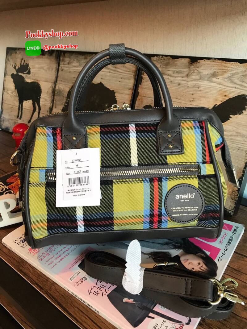 Anello check pattern mini 2 way Boston คอลเลคชั่นใหม่ล่าสุด!!ของรุ่น2way mini boston วัสดุผ้าแคนวาส ลายสก็อต และขอบบนล่างและด้านหลัง ลายสก็อตต้อนรับปลายปีที่ดูมีสีสันชวนหลงใหล รูปแบบและดีไซน์ยังคงใช้งานได้ดีเหมือนเดิม ราคาสุดคุ้มโดนใจห้ามพลาดนะคร้า!!