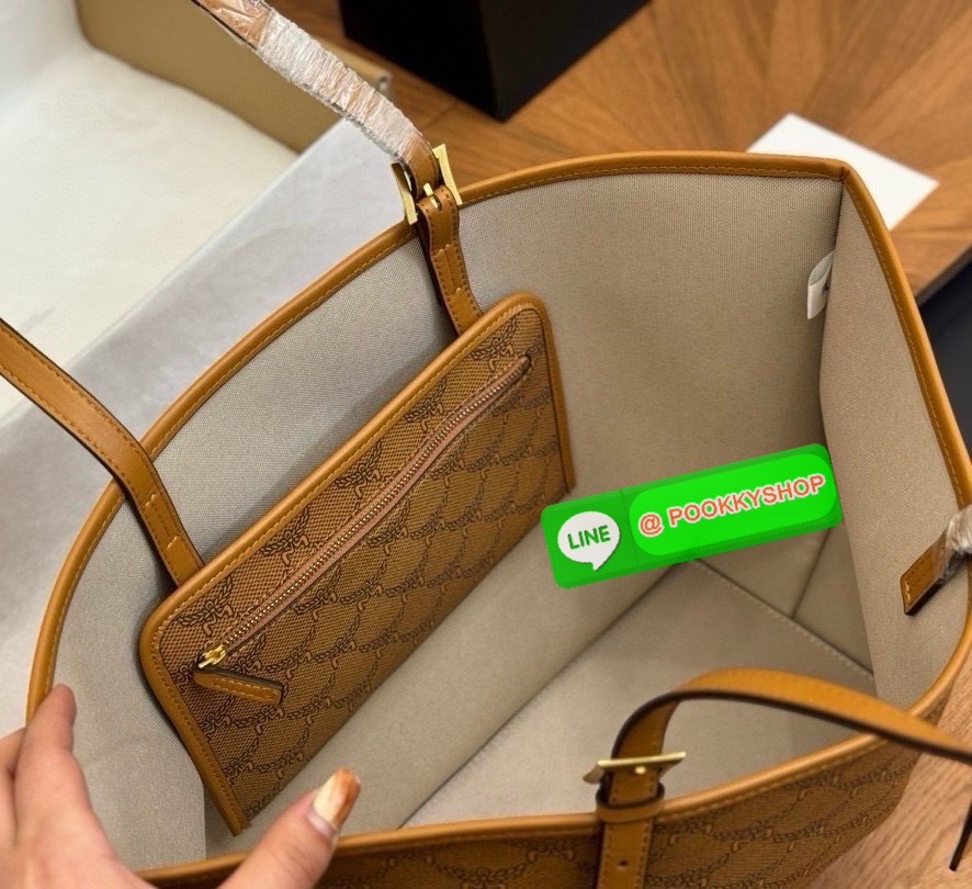 MCM Himmel Shopper in Lauretos • กระเป๋าช้อปเปอร์รุ่นHimmel Shopper • วัสดุ Lauretos Monogram Canvas ลายตัว M + ใบลอเรล เอกลักษณ์ใหม่ของ MCM