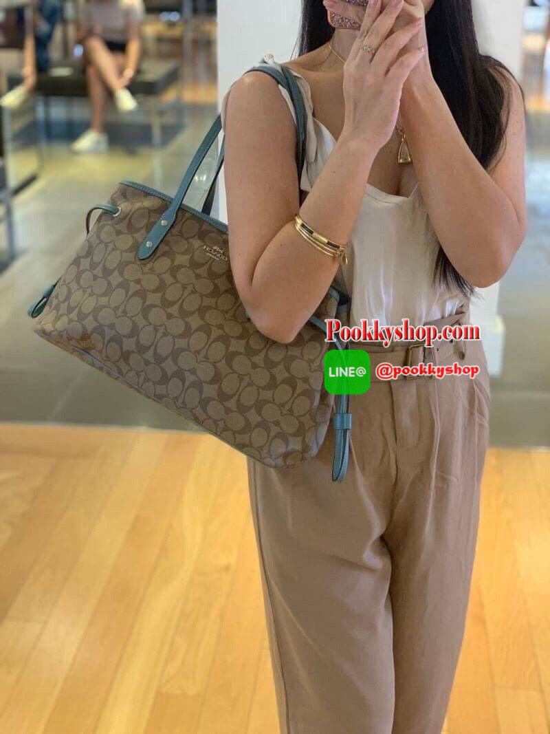 COACH กระเป๋า DRAWSTRING CARRYALL IN SIGNATURE COATED CANVAS F57842