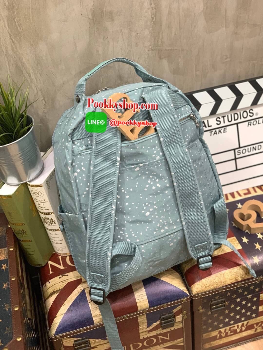 (คล้องเข้ากับกระเป๋าเดินทางได้) Kipling Micah Backpack กระเป๋าเป้สะพายรุ่นใหม่จากkipling ที่มีช่องซิปใช้งานรอบด้าน วัสดุpolyester100% น้ำหนักเบา สายปรับได้ฟรีไซส์เพื่อความคล่องตัว ด้านข้างใส่ขวดน้ำและขยายช่องได้ ภายในกว้าง มีช่องสำหรับใส่โน้ตบุ้ค เป็นกระเ