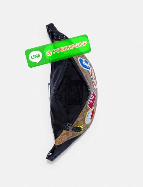 COACH C4028 COACH x PEANUTS WARREN BELT BAG IN SIGNATURE CANVAS WITH VARSITY PATCHES กระเป๋าคาดอกไซส์ใหญ่ คอลเลคชั่นยอดฮิต!! เป็นรุ่นสุดยอดของความคลาสสิค ขนาดสะพายกำลังเท่ คูลๆ ใช้งานง่าย ได้ทั้งหนุ่มๆและสาวๆ วัสดุหนังแคนวาสเคลือบลายสลับหนัง pepble น่าใช้