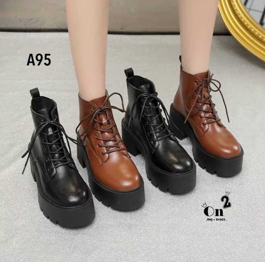 ลุคสนามบินออกบ้านทั้งทีรองเท้าต้องไม่ธรรมดาคร่า บูทส้นตึก เที่ยวเขา แค้มป์ปิ้งเดินป่า เช็คอินรีสอท หรือคาแฟ่สวยๆฟิวเมืองนอกเกร๋ๆ ถ่ายรูปสวยมากกและที่สำคัญบูทคู่นี้สวยแมทช์กับชุดได้ง่ายมากๆค่ะ