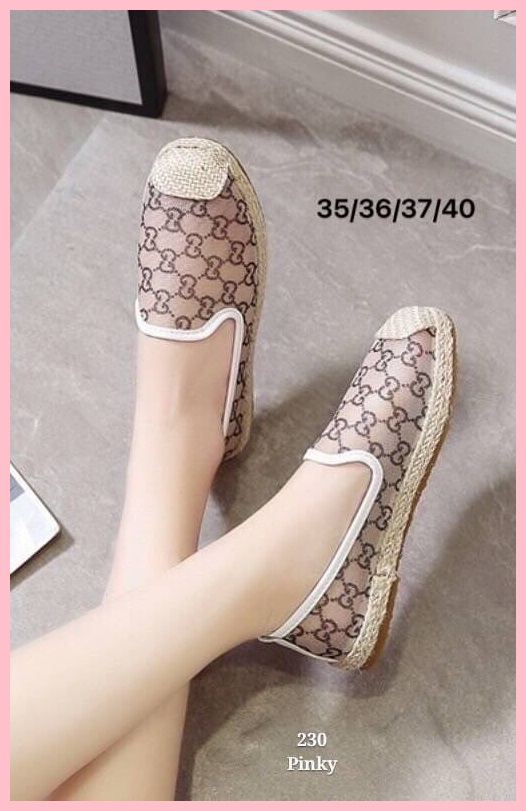 SALE ลดกระหน่ำเคลียร์สต๊อก 250 ส่งฟรี ems เลยจ้า สินค้าใหม่ไม่มีตำหนิ