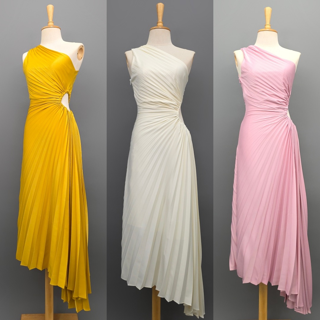 เดรสแฟชั่น เดรสเสื้อไหล่เดียว กระโปรงยาวชายเฉลียง อัดพลีททั้งตัว