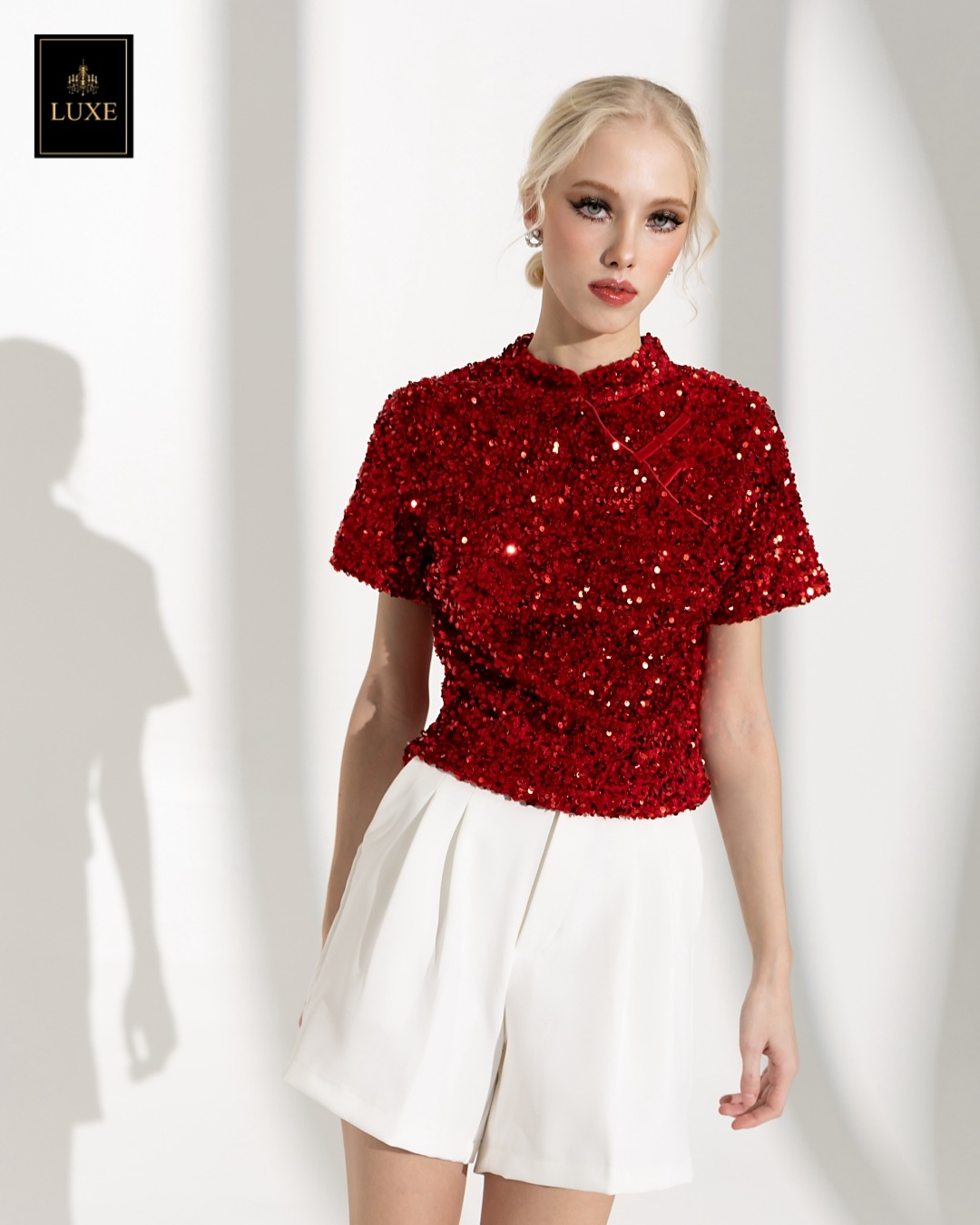 เสื้อแฟชั่น เสื้อกี่เพ้าแขนสั้น ผ้ากำมะหยี่ปักเลื่อมวิบวับ เนื้อนุ่มยืดหยุ่น มีซับในเต็มตัว