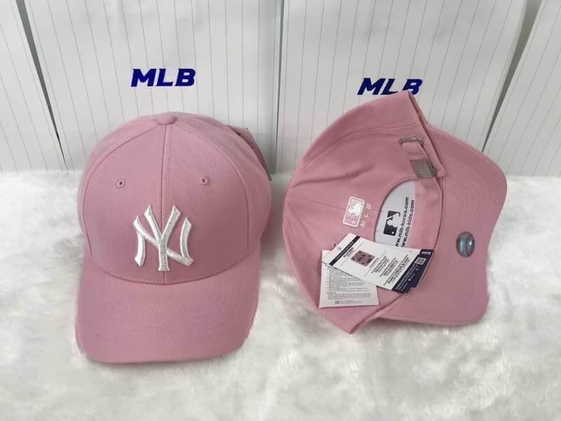 หมวก NY พร้อมส่งทุกแบบค่ะ ส่งฟรี ems จ้า