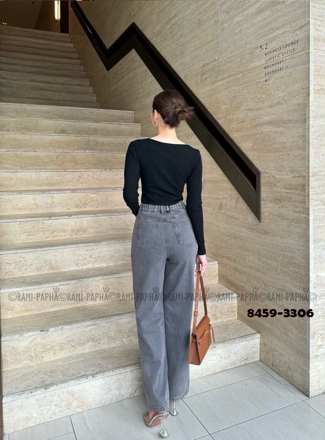 ชุดเซทแฟชั่น เสื้อ+ขายาว+เข็มกลัด Set.3ชิ้น เสื้อแขนยาวสีดำ เนื้อผ้าร่องยืดหยุ่นอย่างดีสวมใส่สบาย