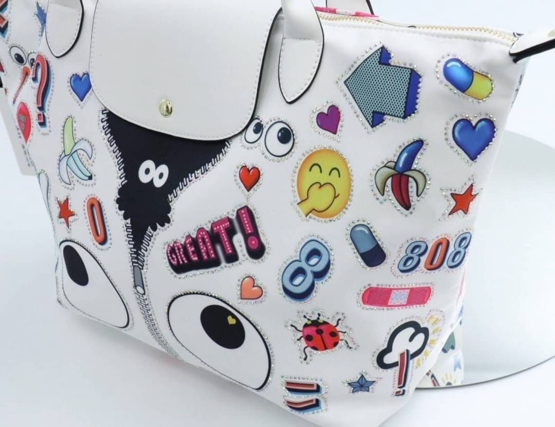 EYE THE ME (sideways glance) เห็นแบรนด์ก้อต้องวางใจในแบบของเค้า น่ารักไม่เคยหยุด คุณภาพจัดเต็ม เย็บเนียบสวยไม่มีที่ติ